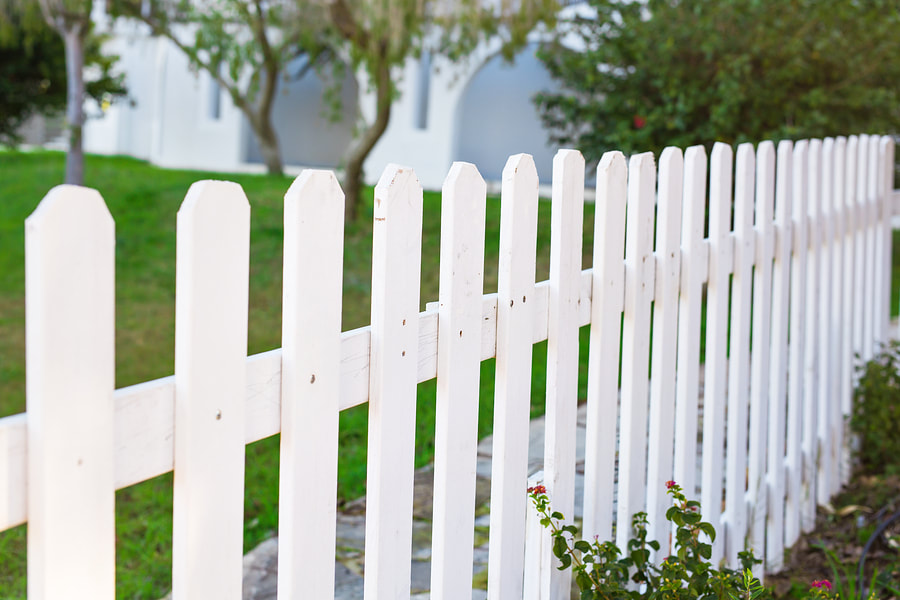 Tips for Choosing a Tampa Fence Company - Fence Outlet Online